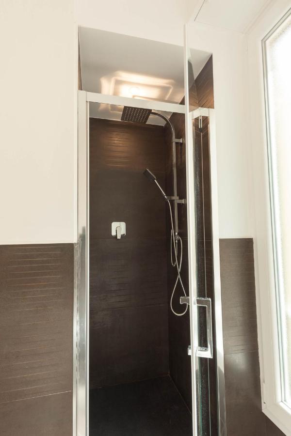 Teseo Apartments & Relax เจนัว ภายนอก รูปภาพ