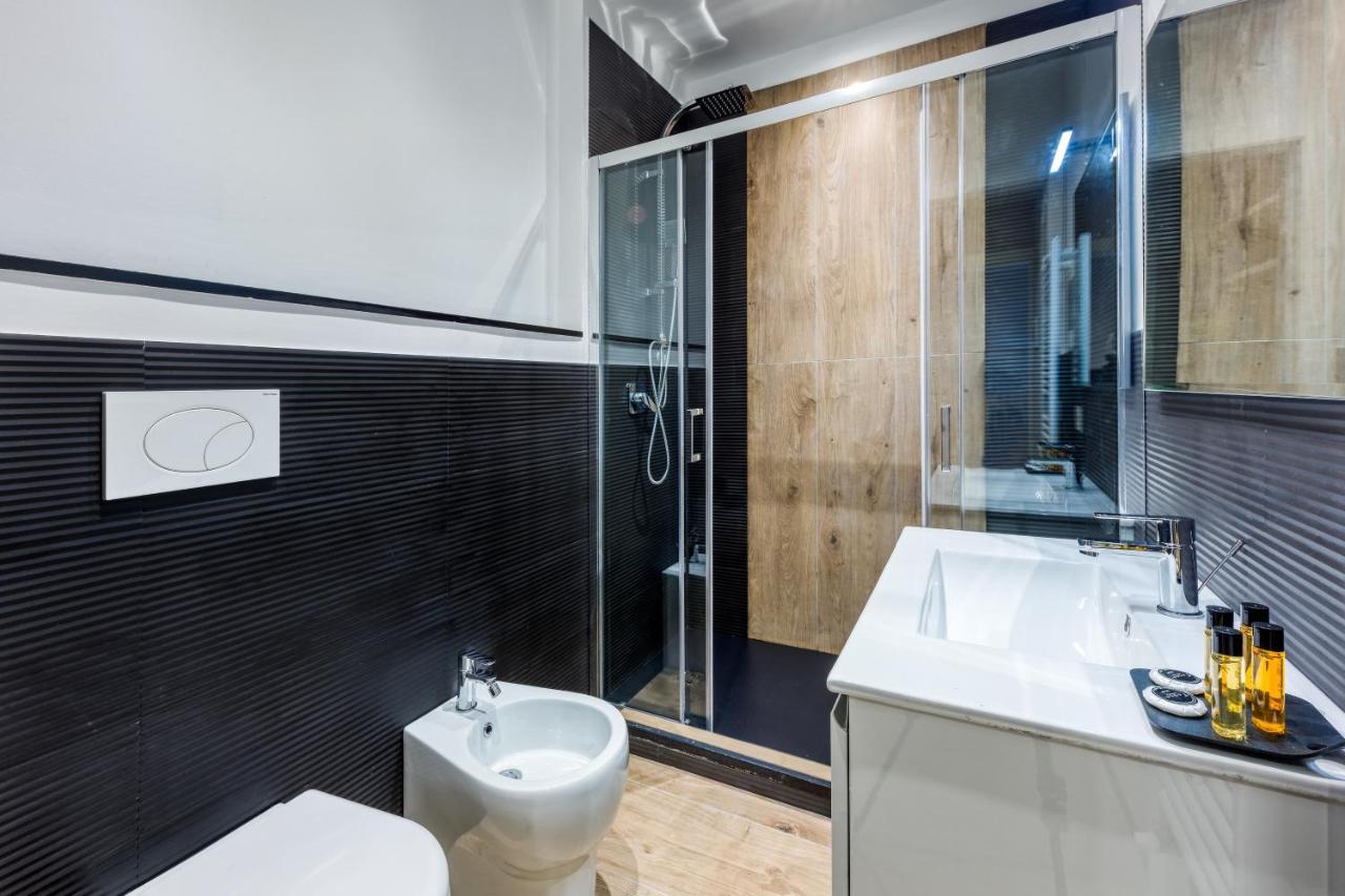 Teseo Apartments & Relax เจนัว ภายนอก รูปภาพ